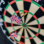 Stylish Media City Studio, Sleeps 3, Darts Board, Smart Tv, Long Term Disc